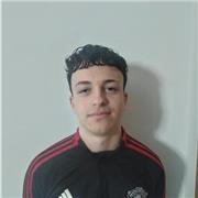 Estudiante de grado medio de ayuda a la dependencia, con experiencia en atender las necesidades básicas.